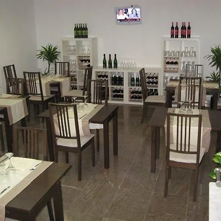 Hotel La Caleta De