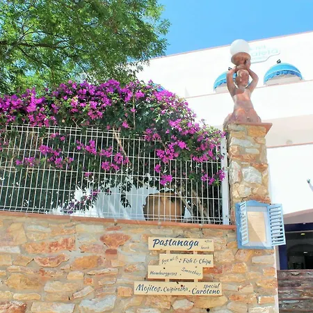 La Caleta De 3*