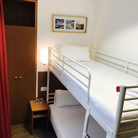 La Caleta De 3*